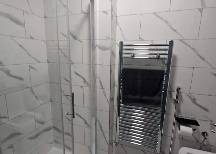 Beresford Co-living - Private Self-cater *