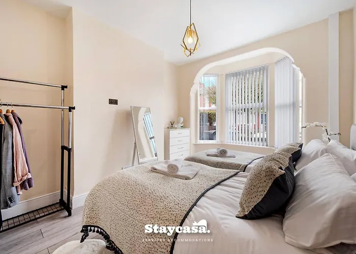 Monton Co-living - Private Self-cater *