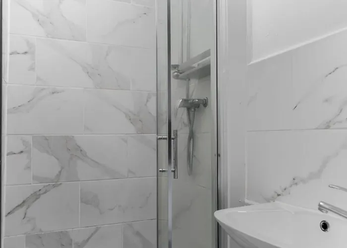 Mauldeth Co-living - Private Self-cater