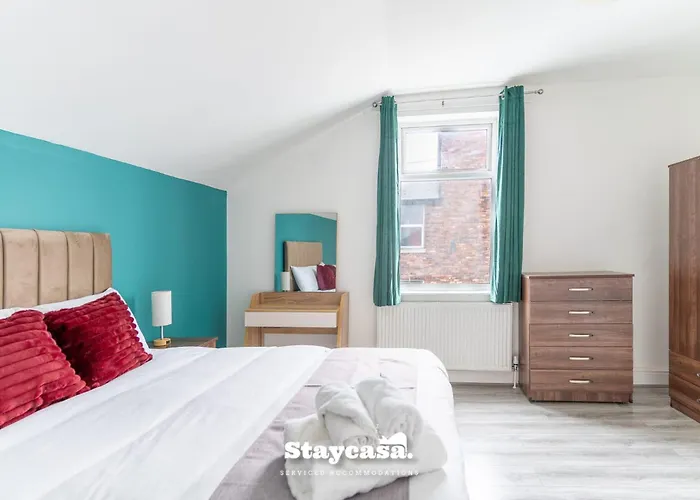 Сasa de vacaciones Mauldeth Co-living - Private Self-cater *