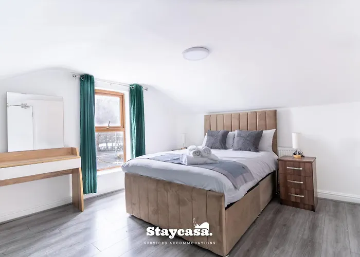 Mauldeth Co-living - Private Self-cater Prázdninový dům *