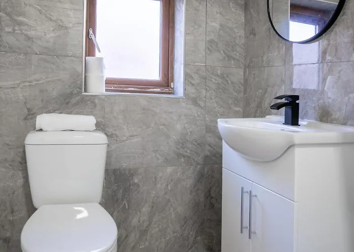 Prázdninový dům Mauldeth Co-living - Private Self-cater Manchester