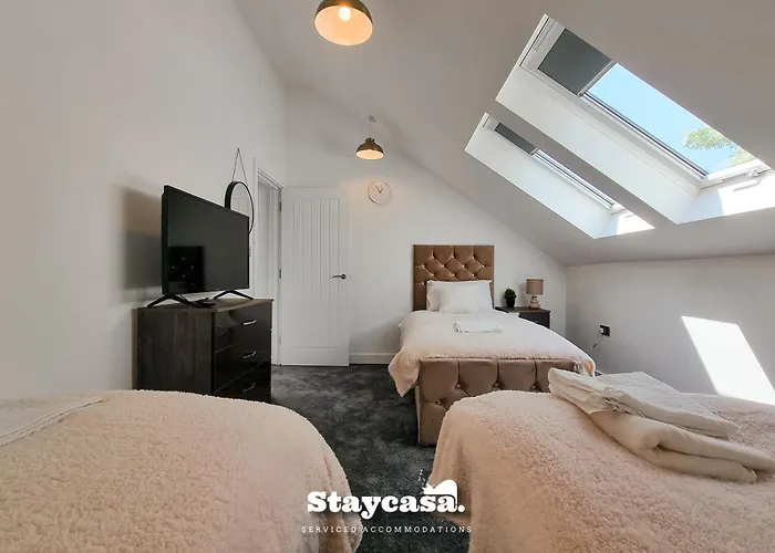 Harmony Living Modern New Build With Parking בית נופש