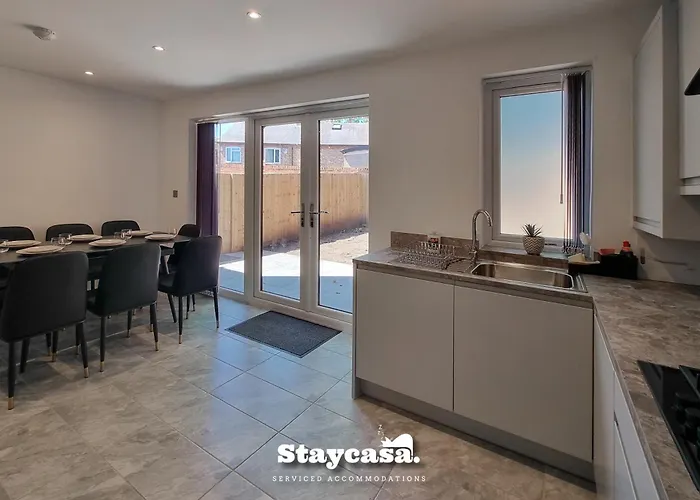 Harmony Living Modern New Build With Parking Tatil Evi