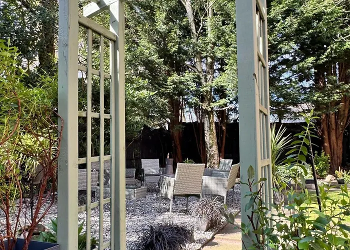 Tatil Evi The Secret Garden Retreat With Hot Tub *