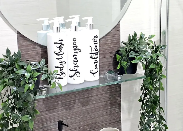 The Hidden Chapter 2 Bedrooms By Bevolve 맨체스터