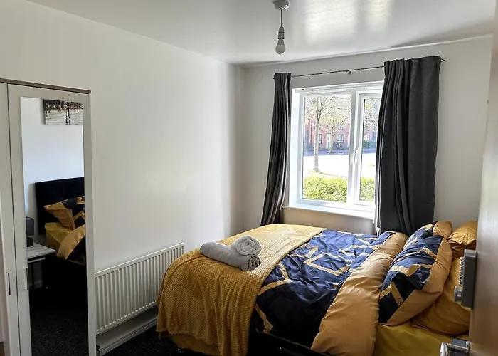 דירה Inside City, Modern & Luxurious 2 Bed Apartment, Entire Unit מנצ'סטר