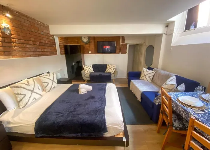 Centre Beautiful & Cosy 아파트 *