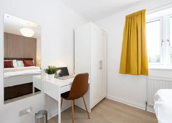 Luxury House By Etihad And Coop Arena *