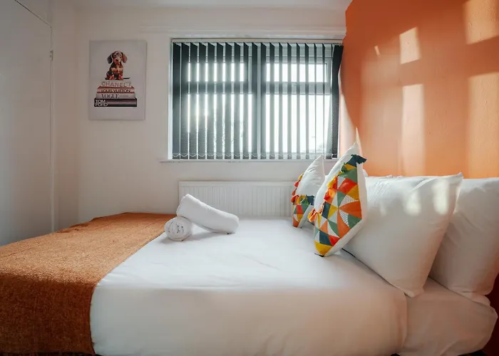 The Jade - Pool Table - Man Utd - Centre - 4bd *