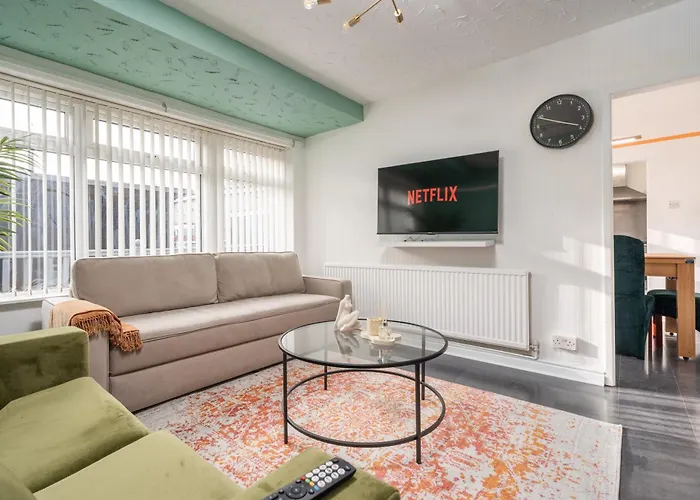 The Jade - Pool Table - Man Utd - Centre - 4bd *