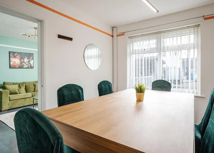 Tatil Evi The Jade - Pool Table - Man Utd - Centre - 4bd Manchester