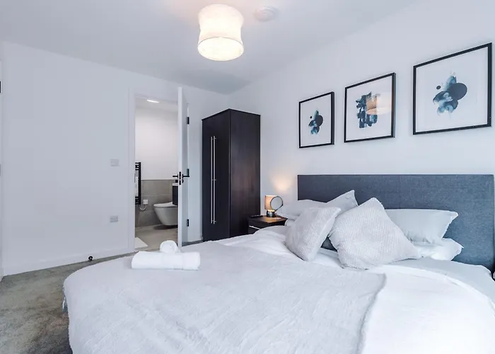 Modern In Old Trafford, Balcony, Sleeps6 Διαμέρισμα Μάντσεστερ