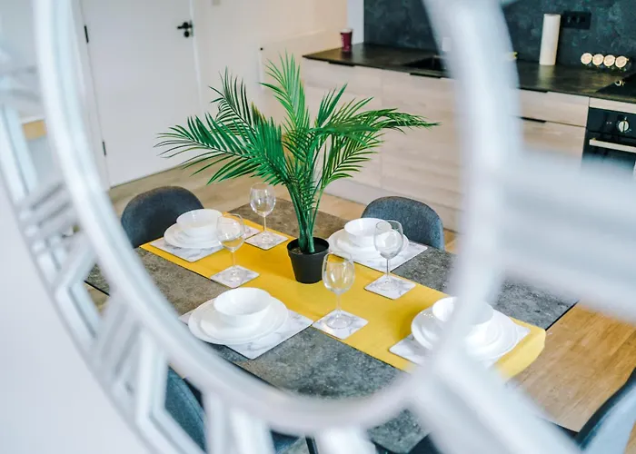 Διαμέρισμα Modern In Old Trafford, Balcony, Sleeps6 *