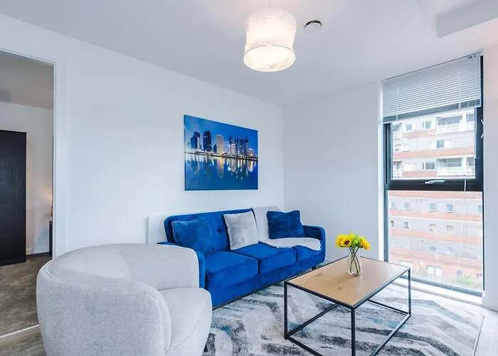 Apartment Modern In Old Trafford, Balcony, Sleeps6 *