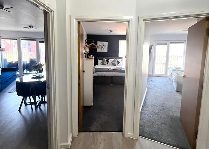 Serene 2-bed Flat With Canal Views - Coop Live Mánchester