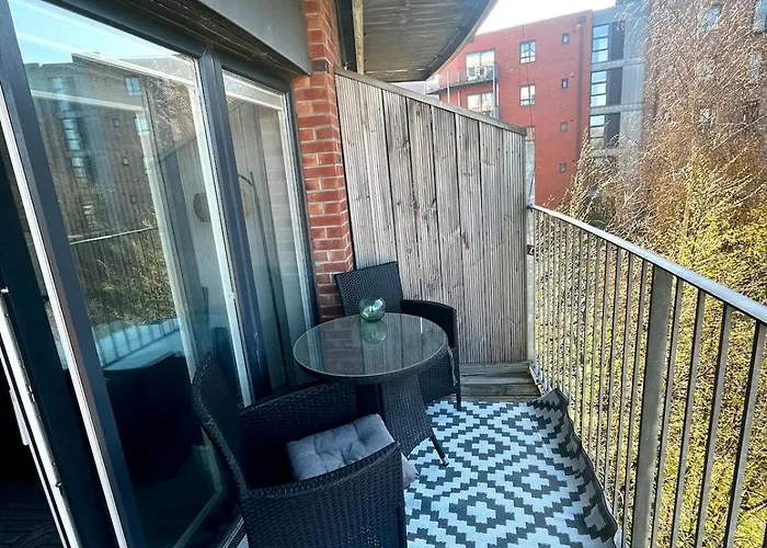 Serene 2-bed Flat With Canal Views - Coop Live Appartamento Manchester