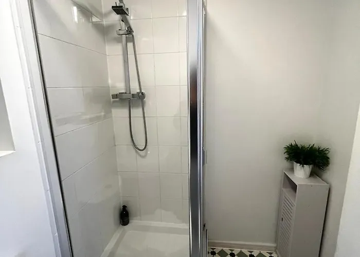 Serene 2-bed Flat With Canal Views - Coop Live Apartamento Mánchester