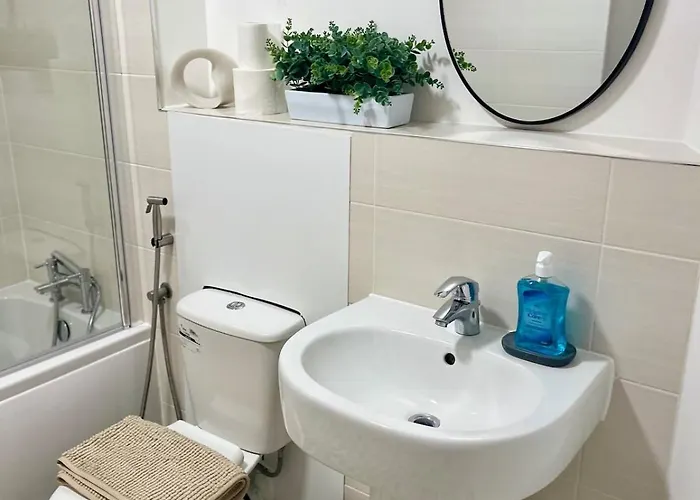 דירה Chic 2-bed Flat - Coop Live & Ethiad מנצ'סטר