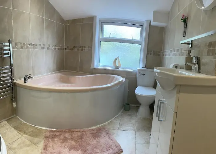 Workers - Free Parking Mánchester