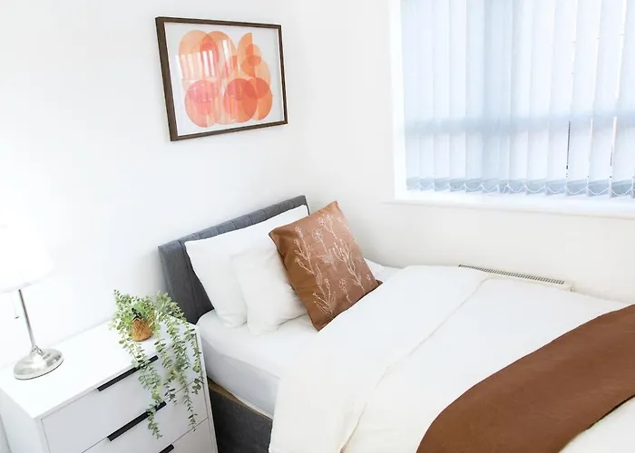 Bright & Luxurious With Garden Διαμέρισμα *