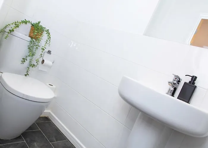 Διαμέρισμα Bright & Luxurious With Garden *