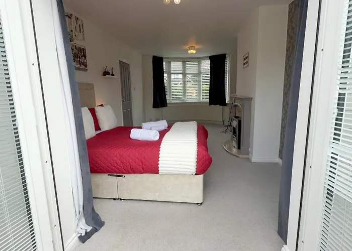 Contractor Stays, Fast Wifi, Free Parking, Work