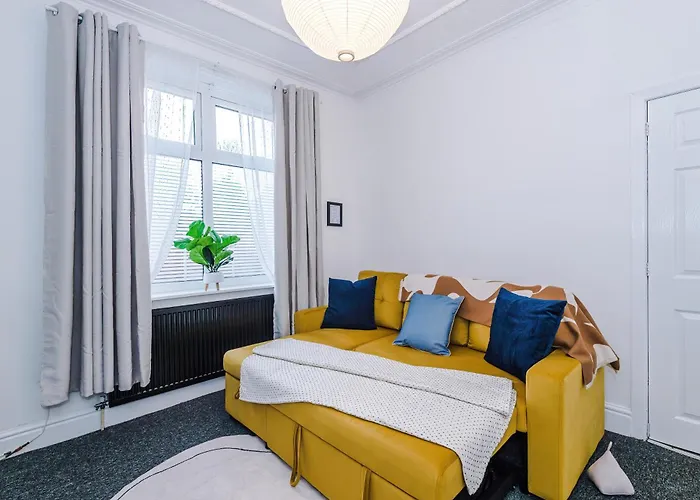 아파트 Stunning 3bedroom Home, Game Room, Free Parking, Fully Stocked, Sleeps 8 *