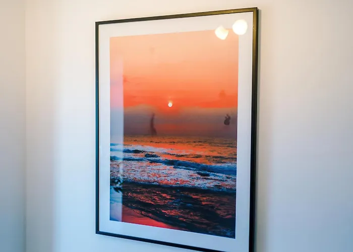 Huge 5 Bedroom Townhouse In Salford, Free Parking, Sleeps Up To 11 Guests Manchester