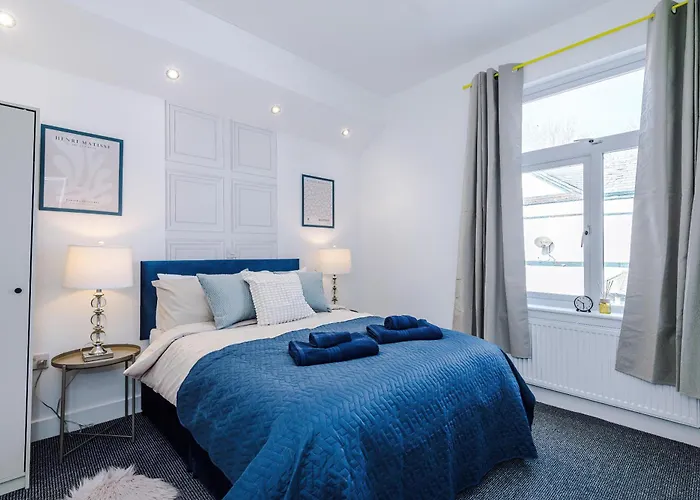 Incredible 4bedroom In Salford, Game Room, Free Parking, Smart Tv Lejlighed *