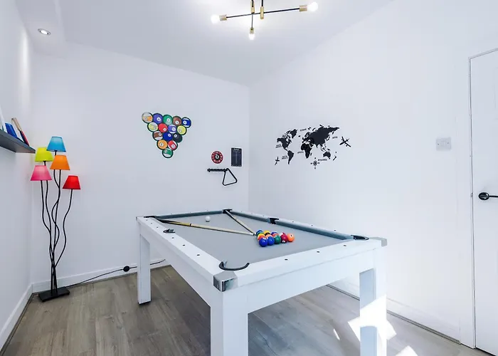 Incredible 4bedroom In Salford, Game Room, Free Parking, Smart Tv Lejlighed Manchester