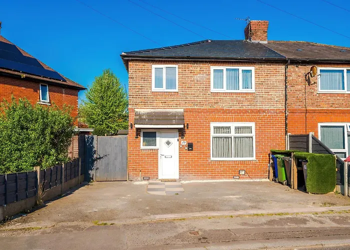アパート Stunning 3 Bedroom In Stretford, Game Room, Summer House, Smart Tv, Driveway *