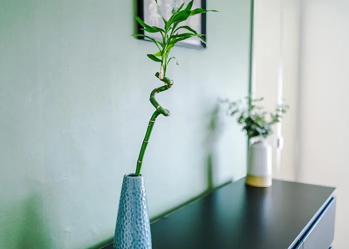 Apartmán Stunning 3 Bedroom In Stretford, Game Room, Summer House, Smart Tv, Driveway