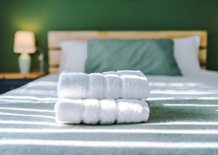 アパート Stunning 3 Bedroom In Stretford, Game Room, Summer House, Smart Tv, Driveway マンチェスター