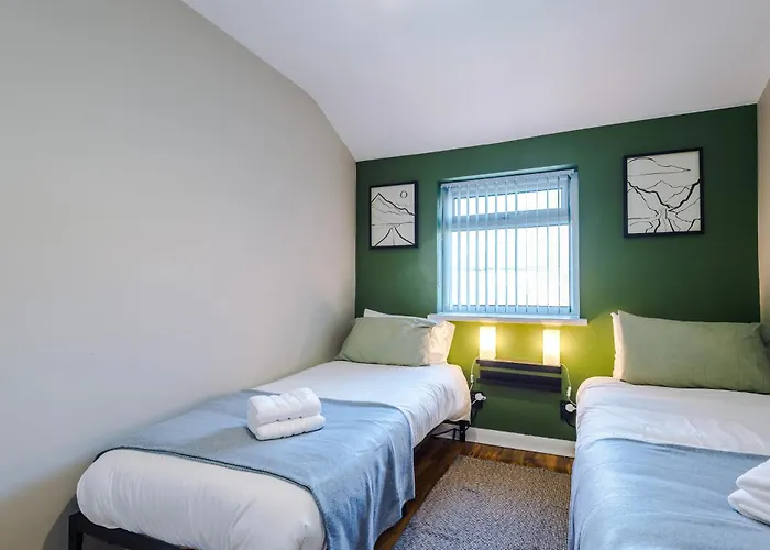 アパート Stunning 3 Bedroom In Stretford, Game Room, Summer House, Smart Tv, Driveway