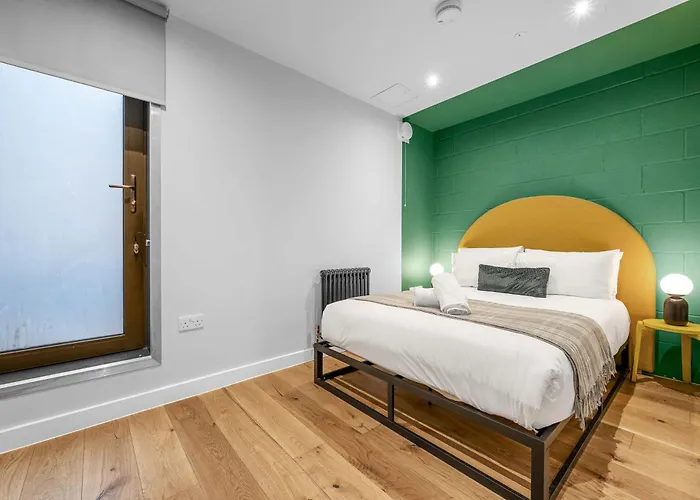 Feriehus Free Parking - Roof Terrace - Luxury Townhouse Manchester