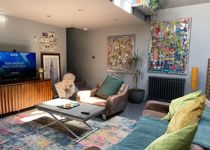 Quirky House 度假居 *