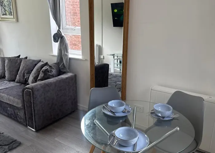 Bank Street Апартаменты *