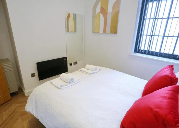 Beautifully 3bed Restored - Pass The Keys Manchester