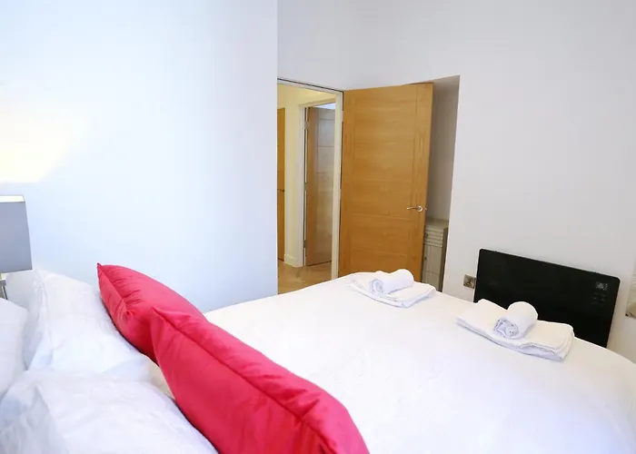 Apartmán Beautifully 3bed Restored - Pass The Keys *