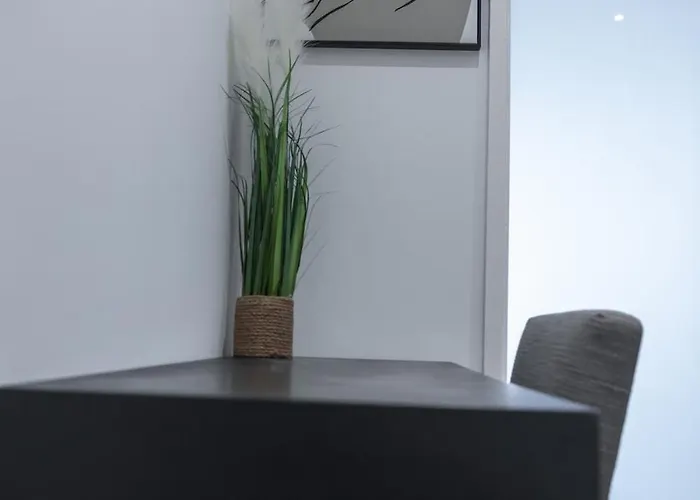 Hive Near Etihad Coop Live Appartement *