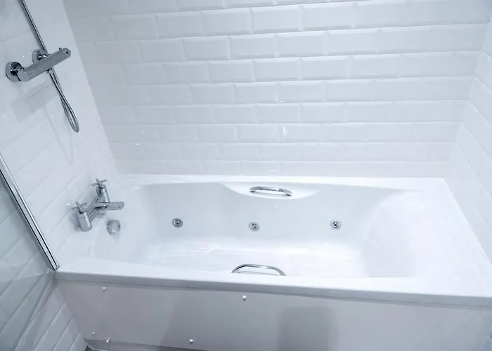 Hive Near Etihad Coop Live * Manchester