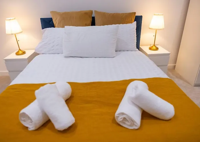 Appartement Hive Near Etihad Coop Live *