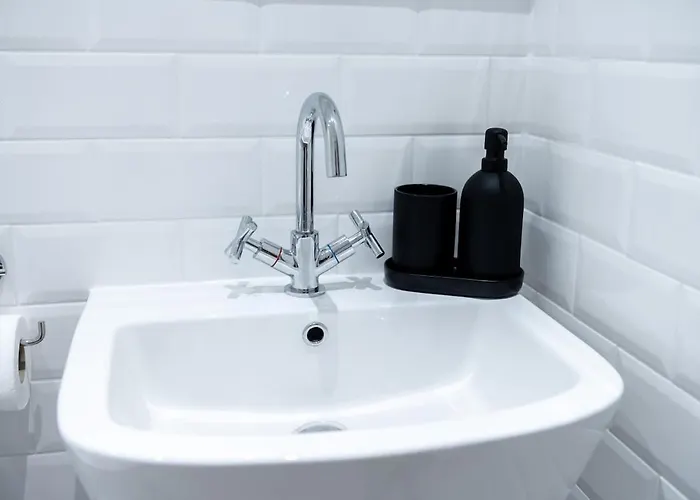 Hive Near Etihad Coop Live * Manchester