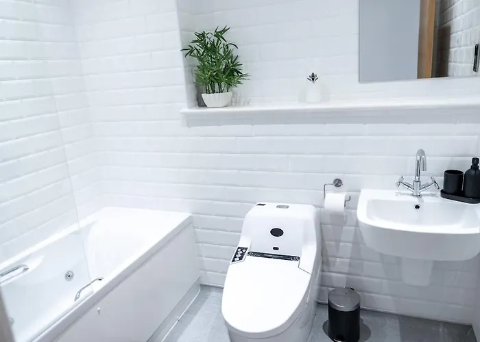 Hive Near Etihad Coop Live *