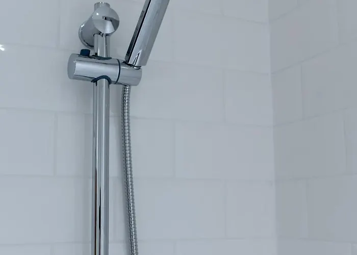 Hive Near Etihad Coop Live