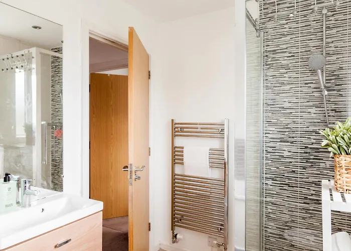 Apartamento Luxury Sleeps 9 With Hot Tub & Pool