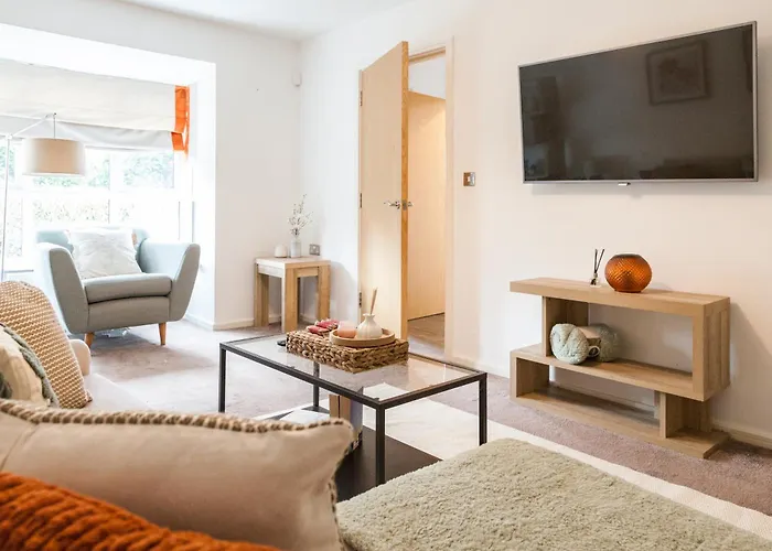 Luxury Sleeps 9 With Hot Tub & Pool Apartamento *