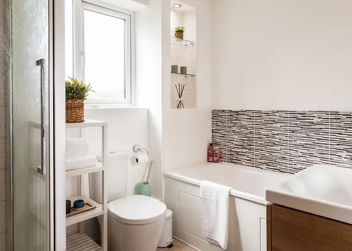 Apartamento Luxury Sleeps 9 With Hot Tub & Pool