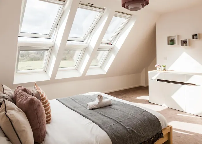 Luxury Sleeps 9 With Hot Tub & Pool Apartamento Mánchester